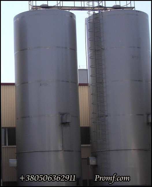 Резервуары вертикальные, 100 м.куб., нержавеющая сталь, термос, мешалка (Венгрия)