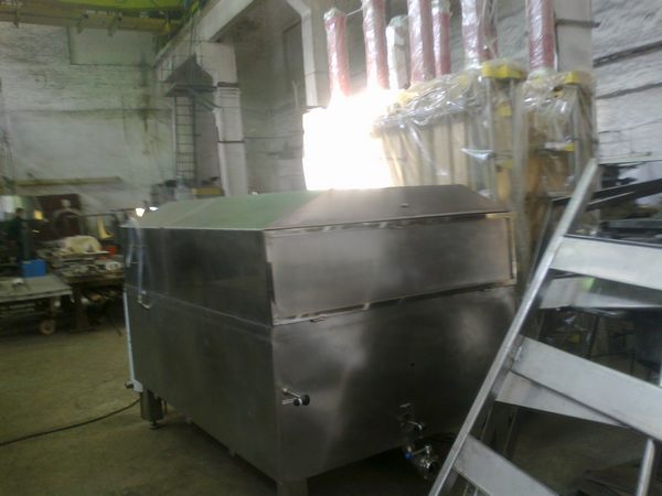 Furnace for melting fat to melt 20 kg units per 1000 liter stainless. Steel (113850)